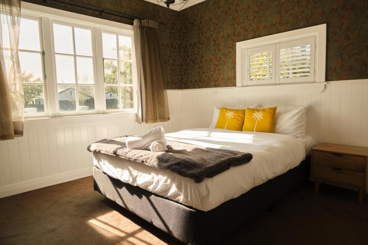 Victorian Designs - Spacious Home In Rotorua Central Extérieur photo
